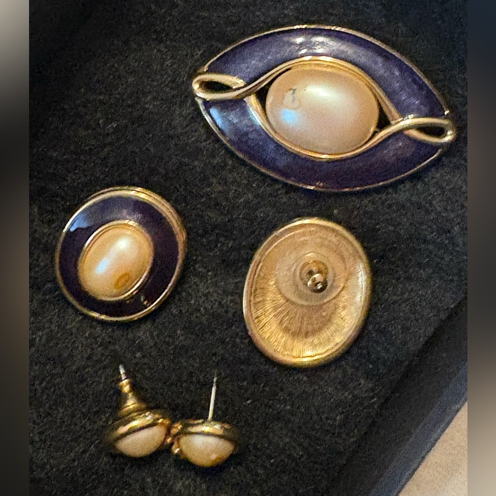 Vintage Monet Brooch Set- 1 Pin & 2 Set of Pierced Earrings